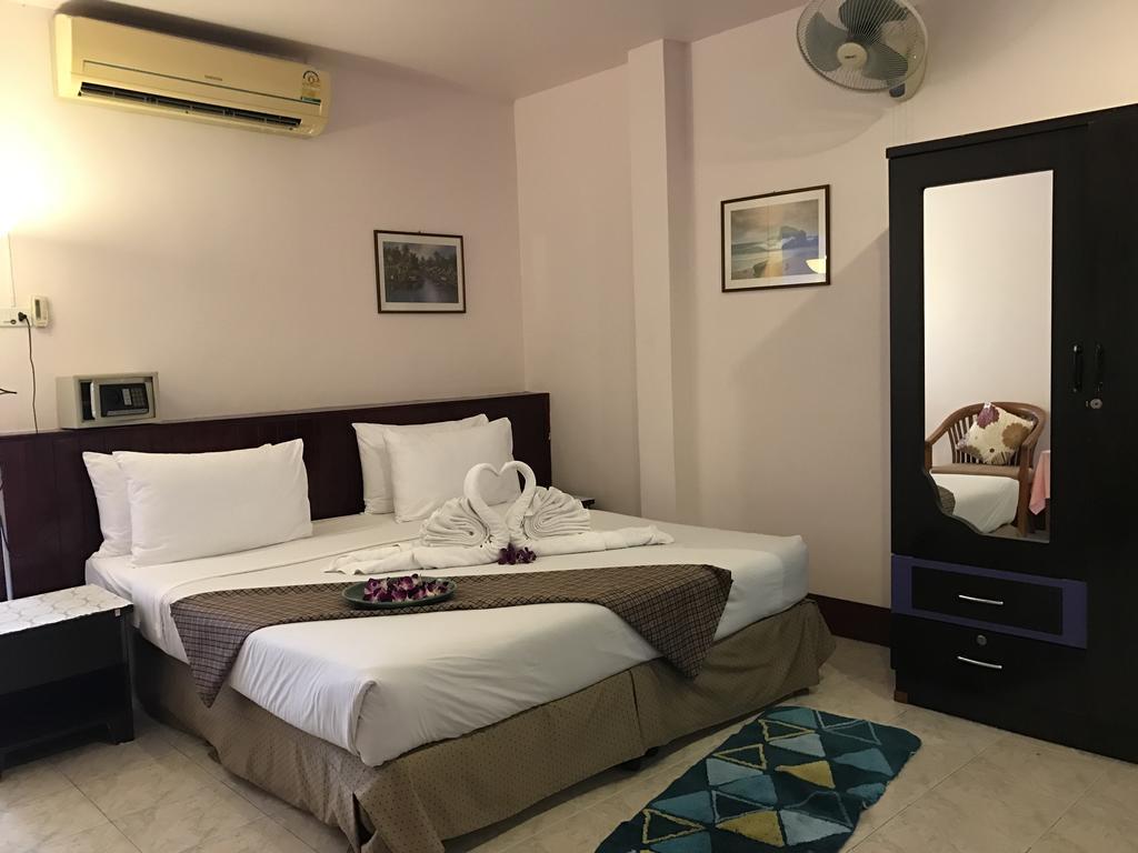 Апартаменти Rabbit Mansion2 Patong Екстер'єр фото