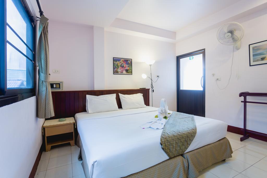 Апартаменти Rabbit Mansion2 Patong Екстер'єр фото